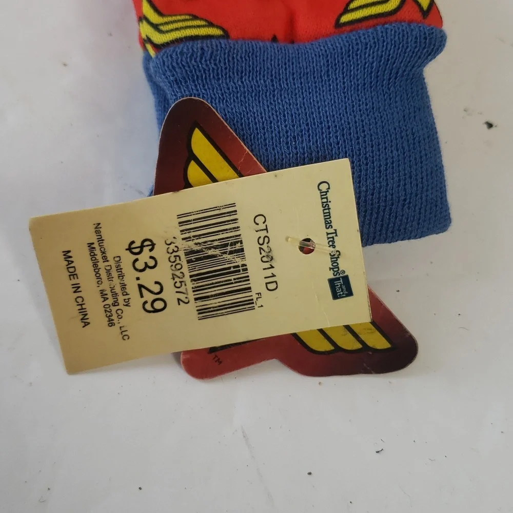 Wonder Woman Gloves NWT Children's